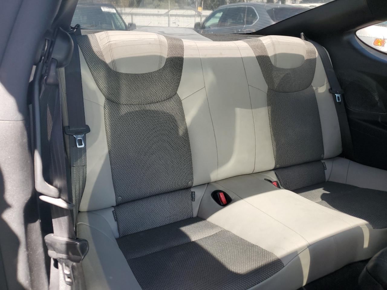 Hyundai Genesis 2.0t Image 5