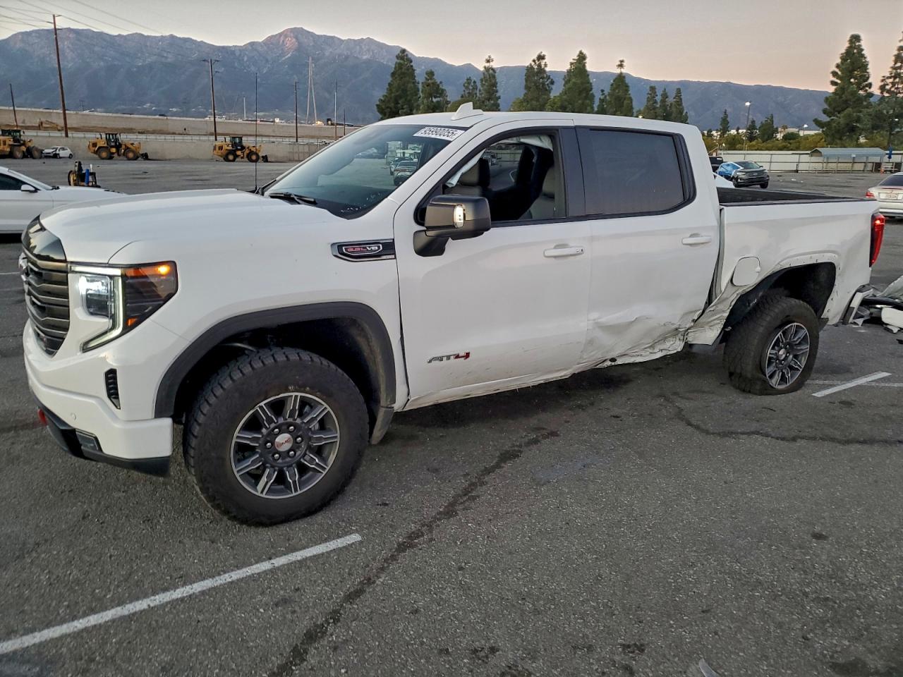 GMC Sierra K1500 At4 Image 1