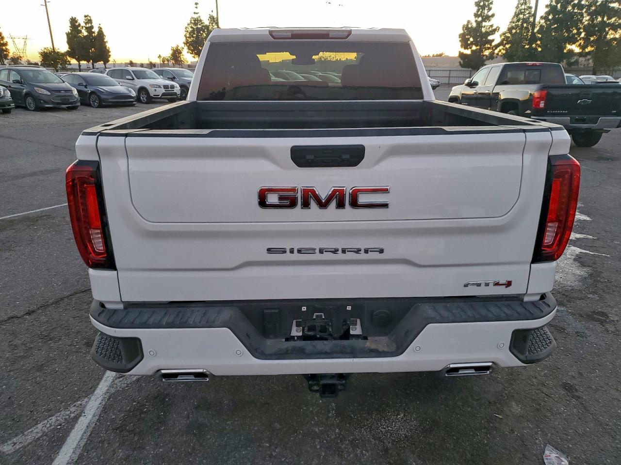 GMC Sierra K1500 At4 Image 10