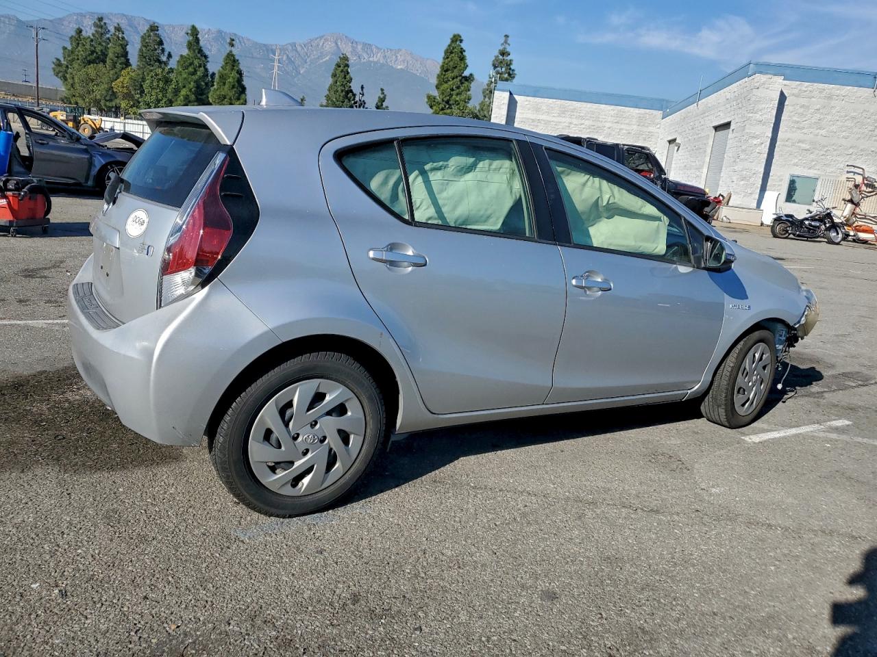 Toyota Prius Image 6