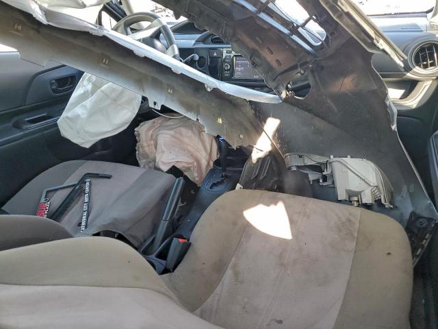 Toyota Prius Image 2