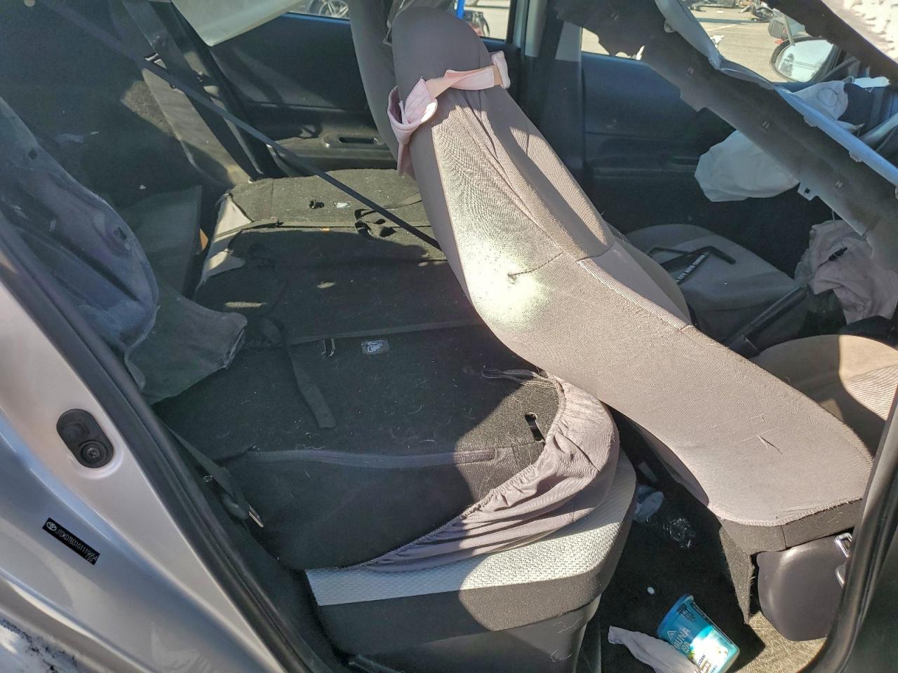 Toyota Prius Image 11