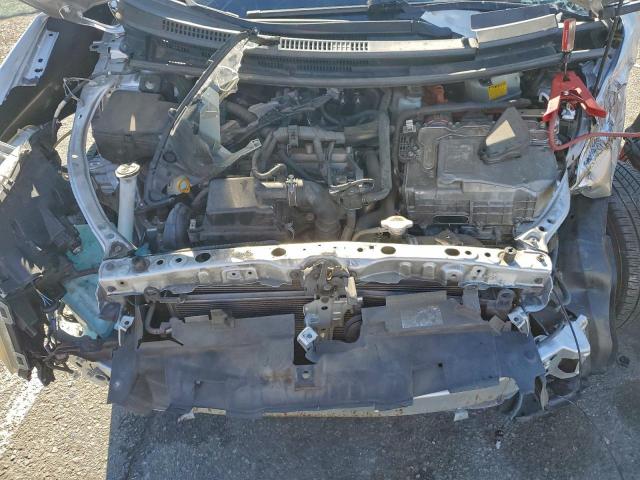 Toyota Prius Image 12