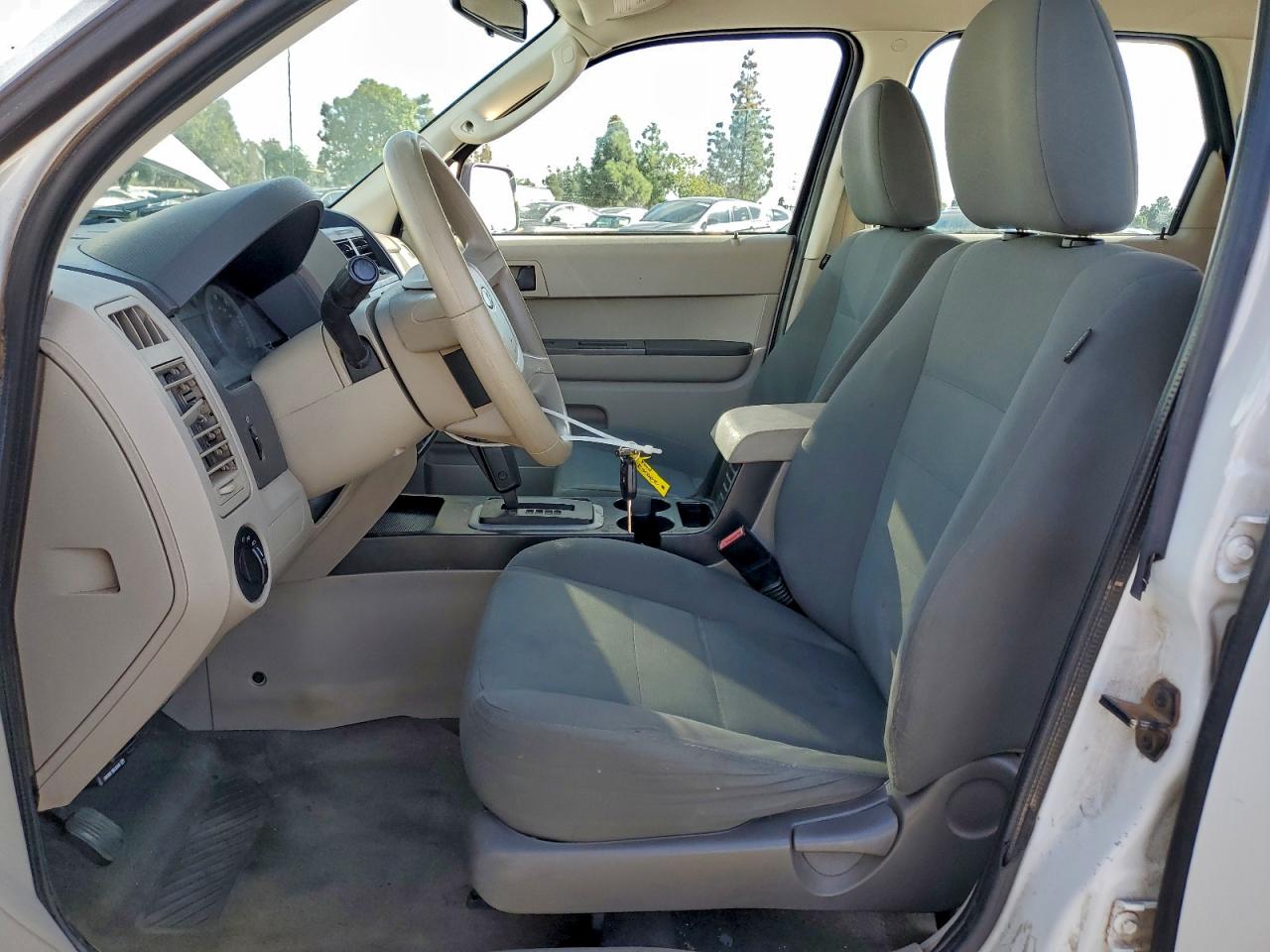 Ford Escape Xls Image 12