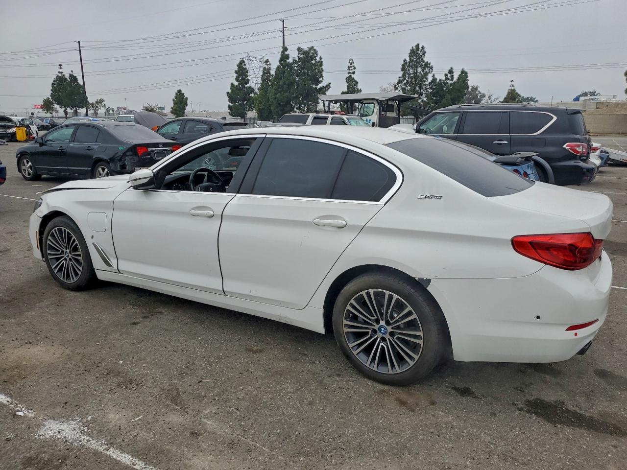 BMW 5 Series Image 6