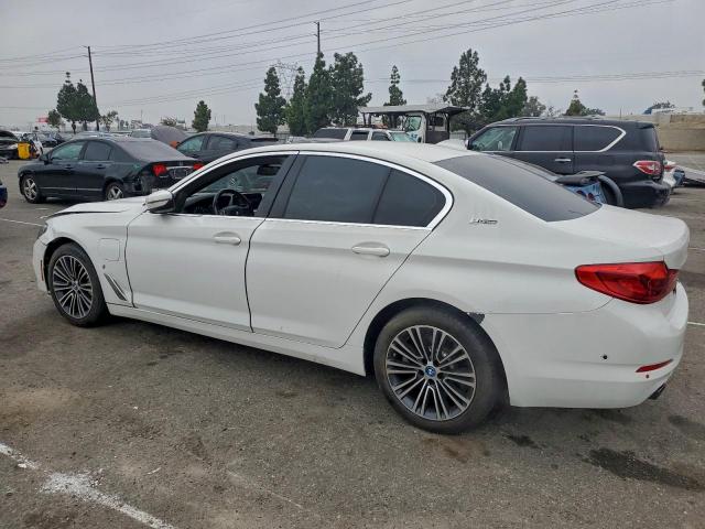 BMW 5 Series Image 6