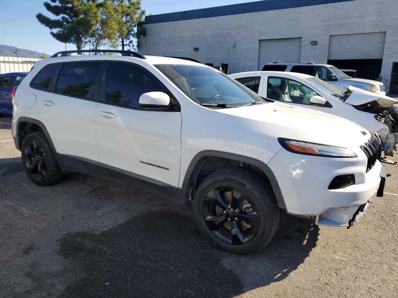 Jeep Grand Cherokee Latitude Image 6