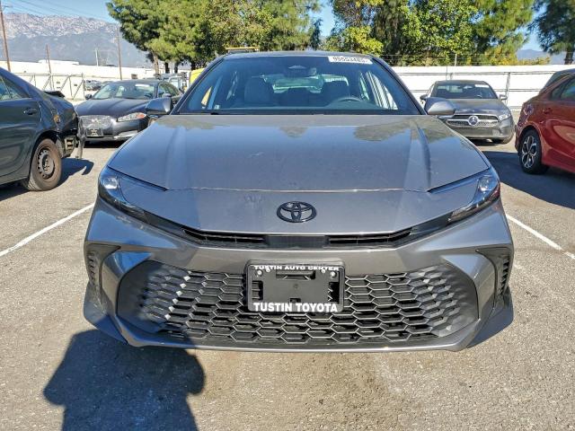 Toyota Camry Xse Image 11