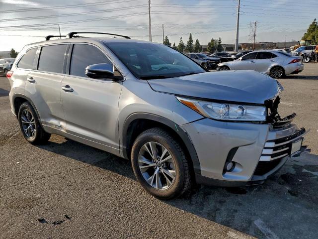 Toyota Highlander Le Image 4