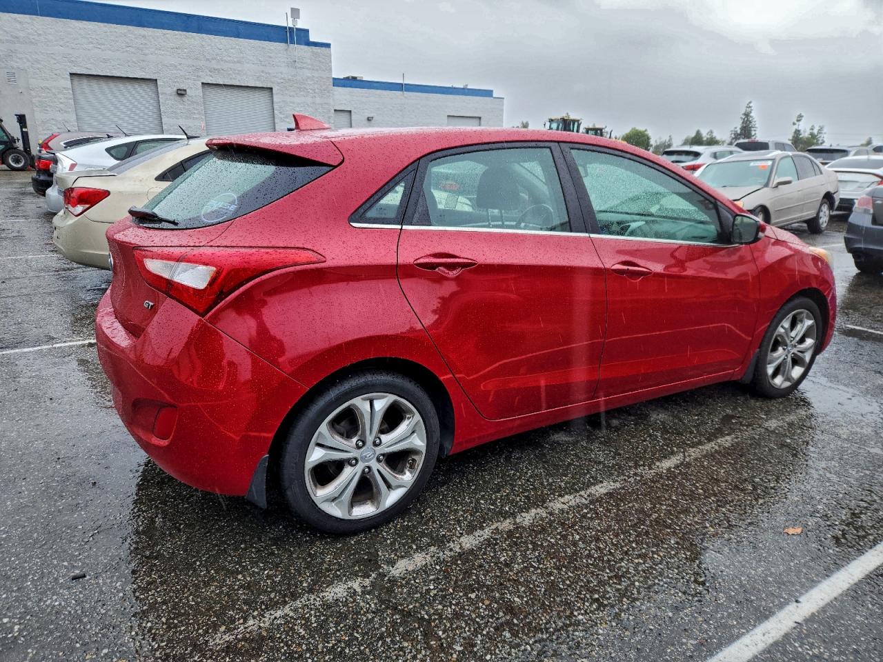 Hyundai ELANTRA Image 3
