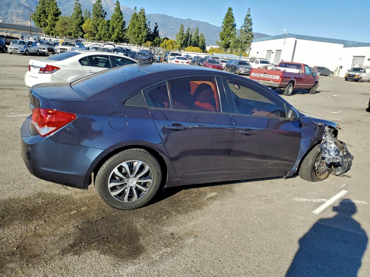 Chevrolet Cruze Ls Image 2