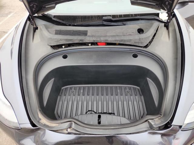 Tesla Model 3 Image 10