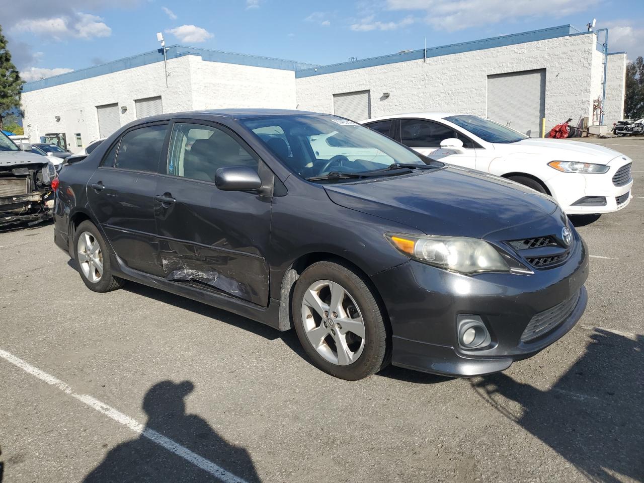 Toyota Corolla Base Image 5