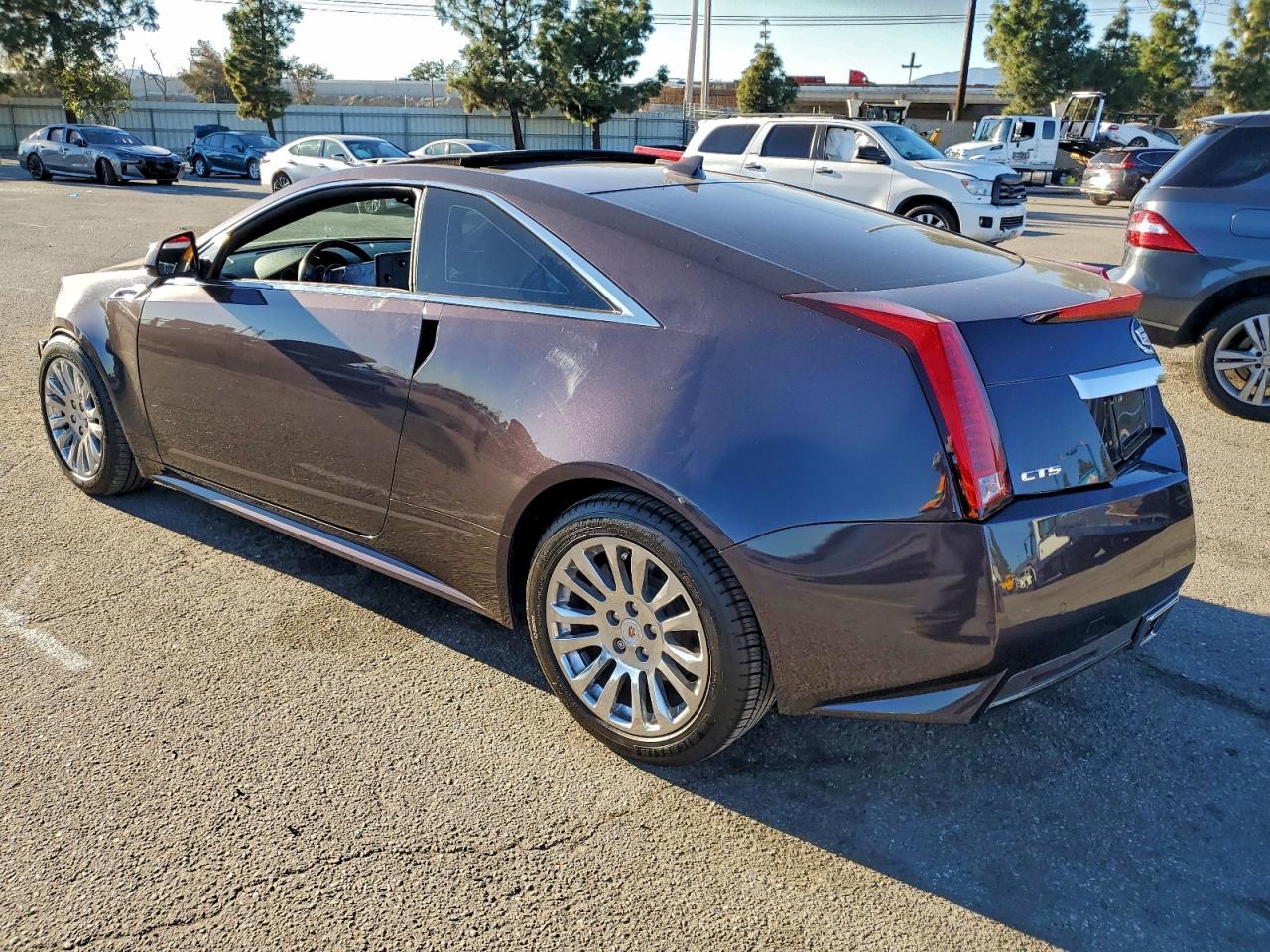 Cadillac CTS Premium Collection Image 10