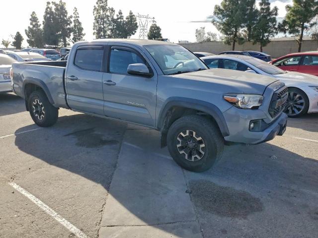 Toyota Tacoma Double Cab Image 2