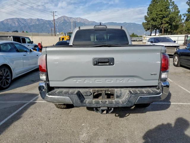 Toyota Tacoma Double Cab Image 7