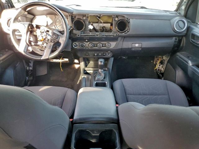 Toyota Tacoma Double Cab Image 10