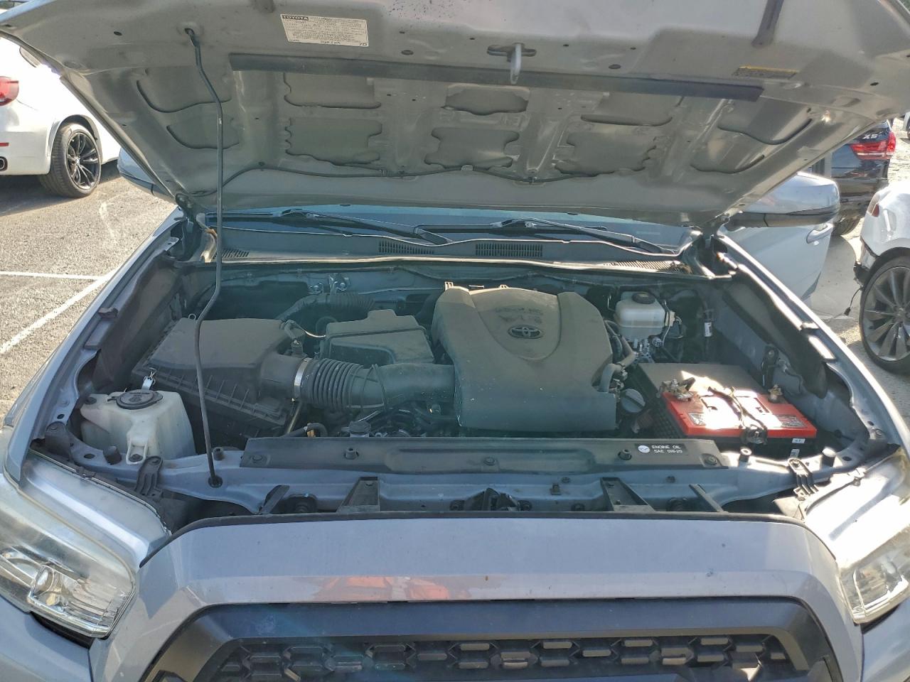 Toyota Tacoma Double Cab Image 12