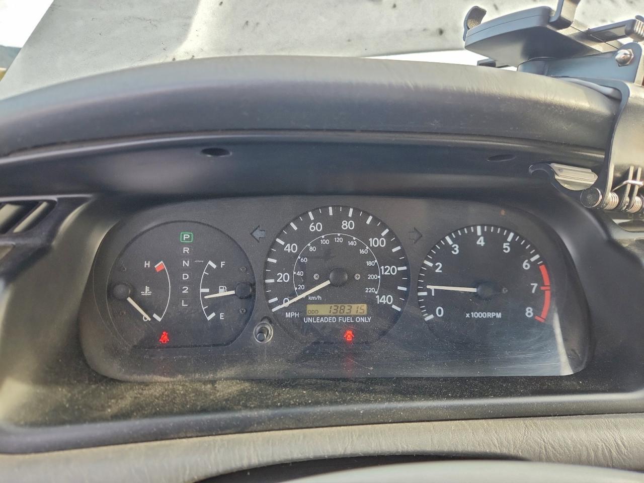 Toyota Camry Le Image 2