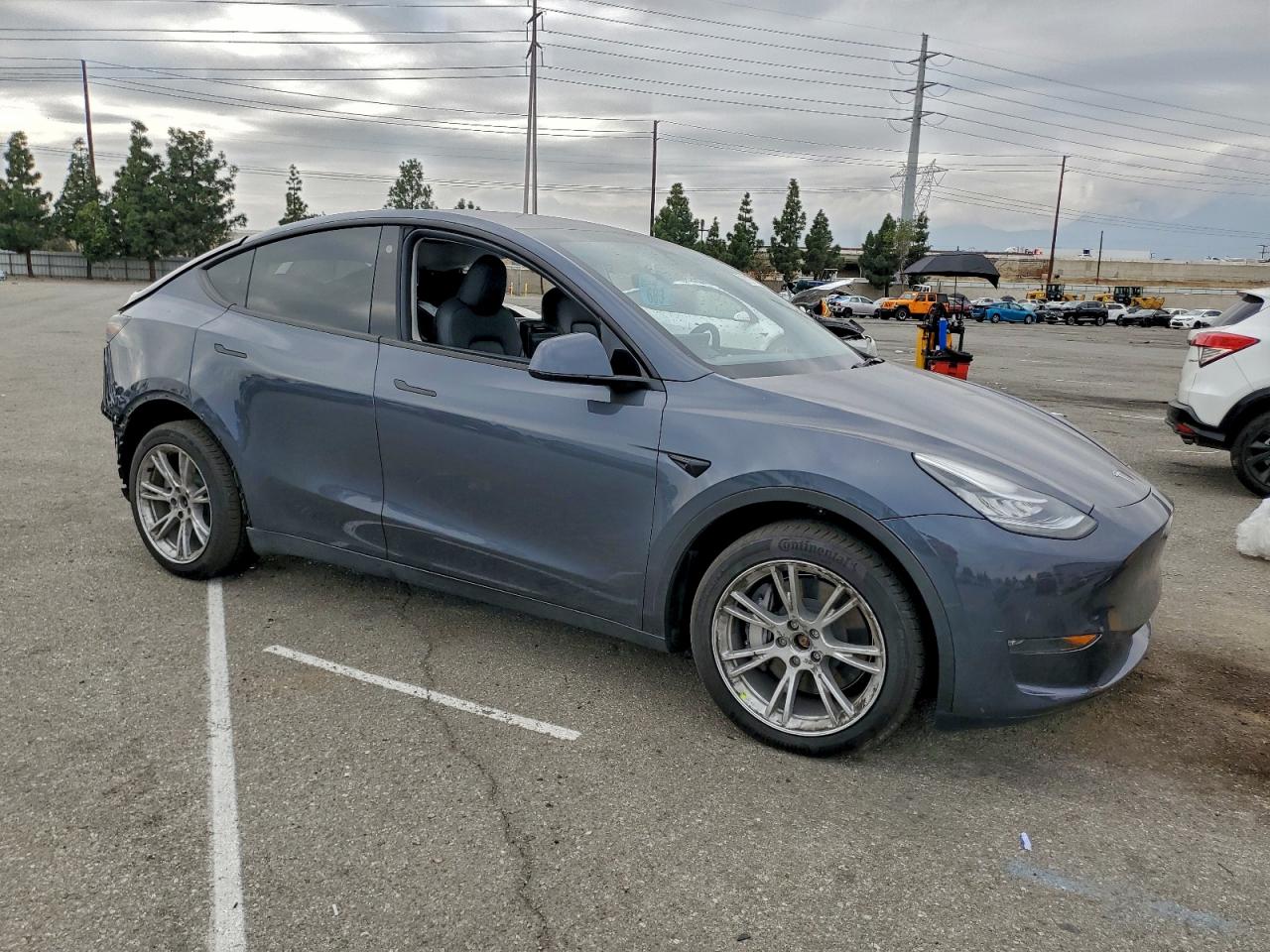 Tesla Model Y Image 4