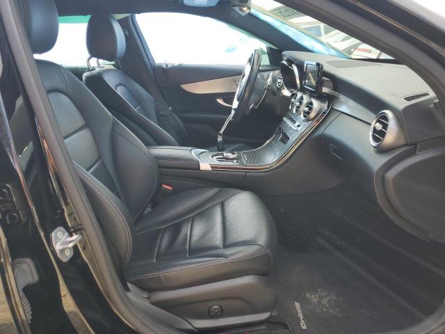 Mercedes-Benz C-Class 300 Image 4