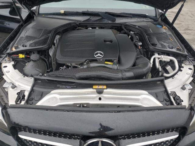 Mercedes-Benz C-Class 300 Image 13
