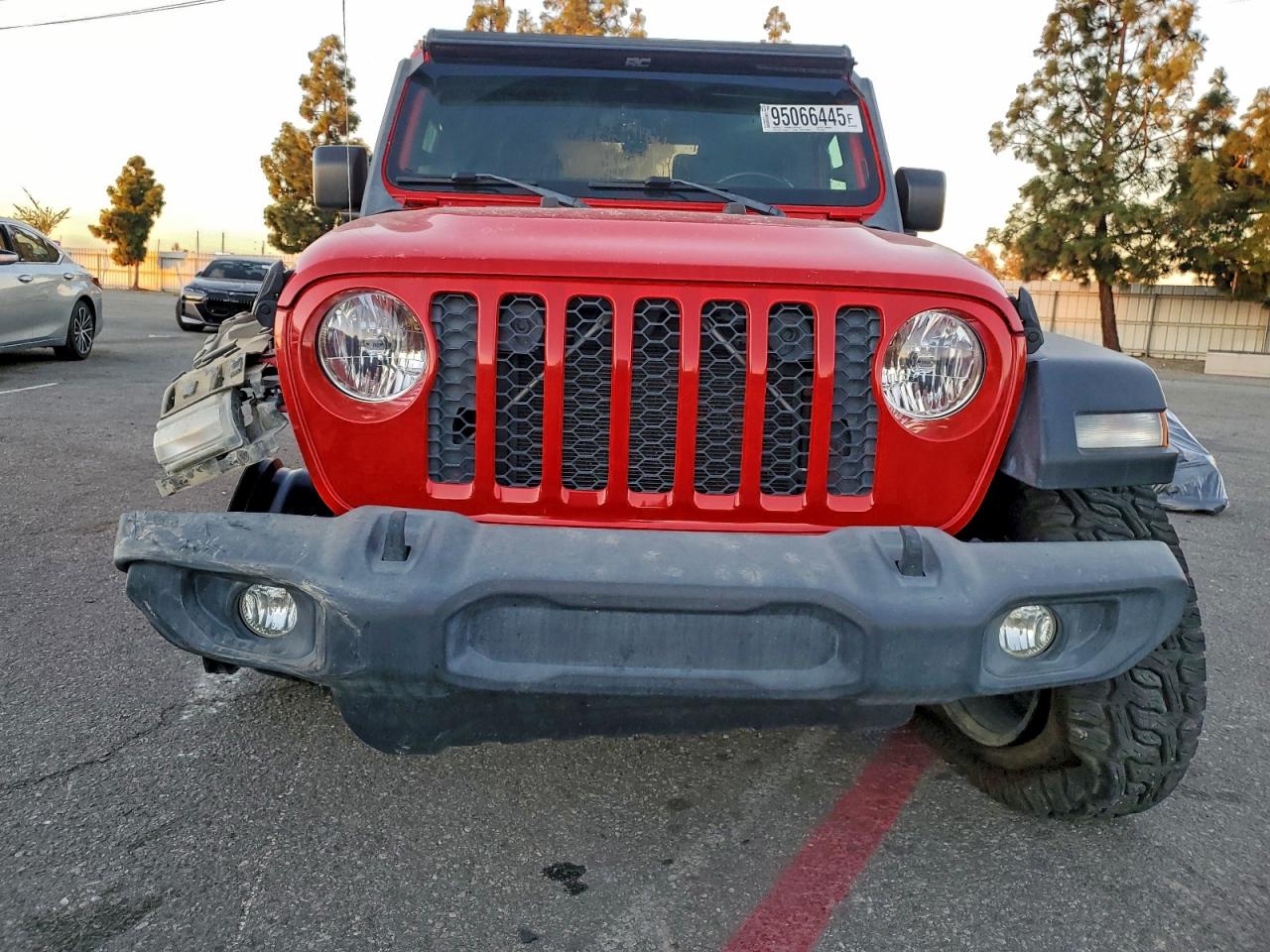 Jeep Gladiator Sport Image 10