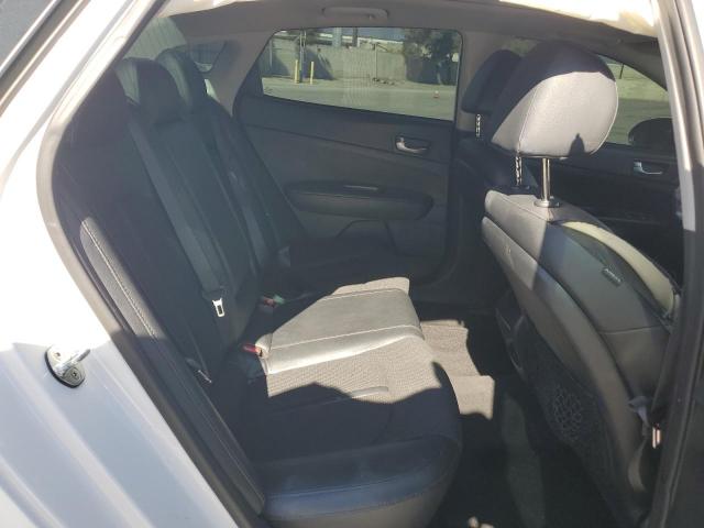 Kia Optima Lx Image 12