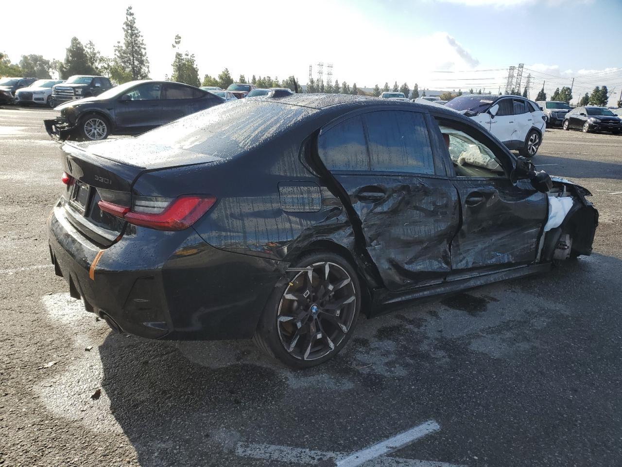 BMW 3 Series Image 12