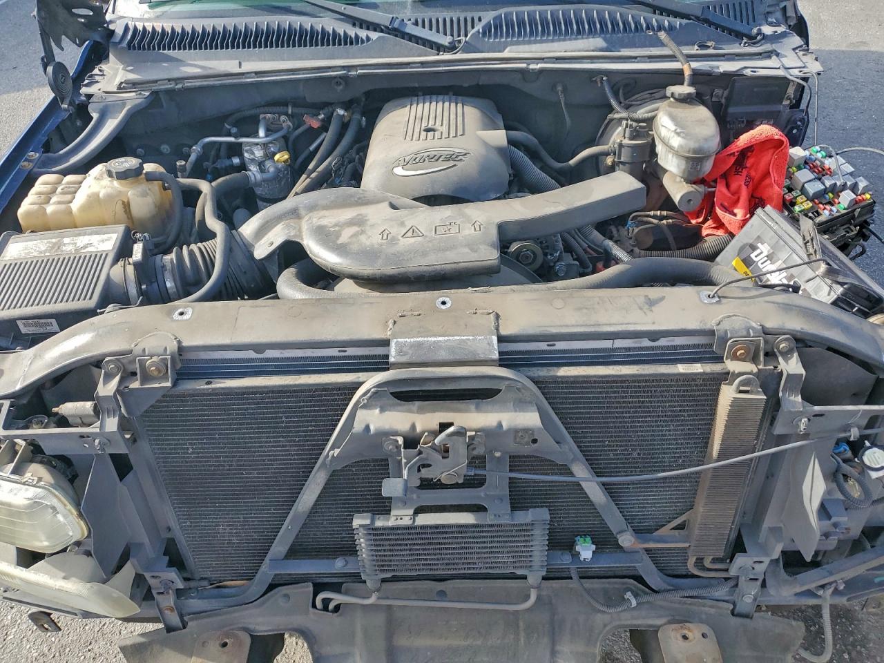 Chevrolet Tahoe C1500 Image 13