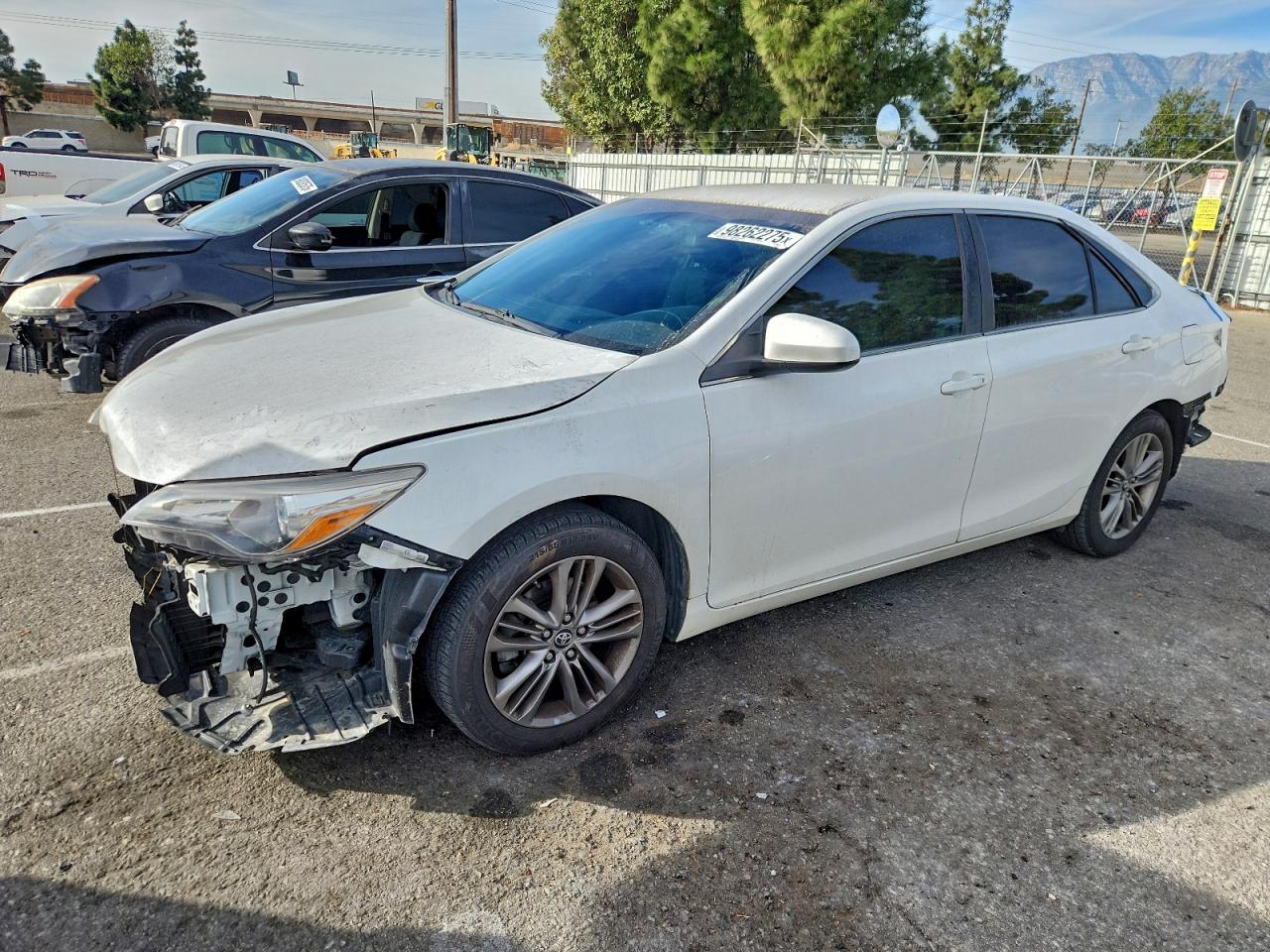 Toyota Camry Le Image 1