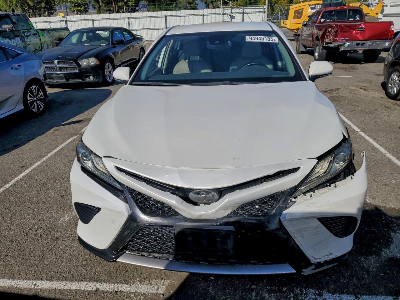 Toyota Camry Xse Image 3