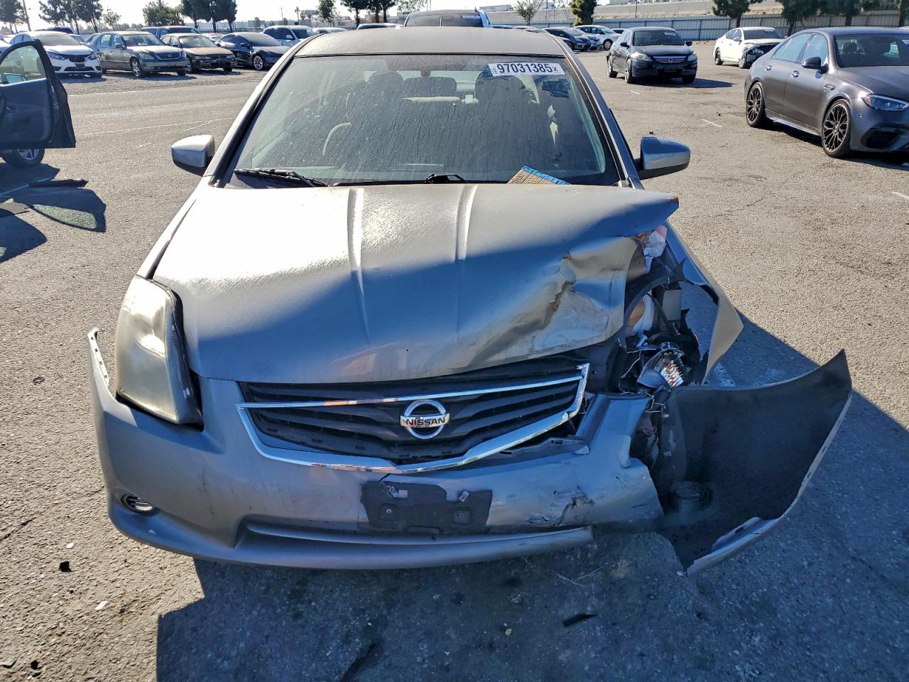 Nissan Sentra 2.0 Image 2