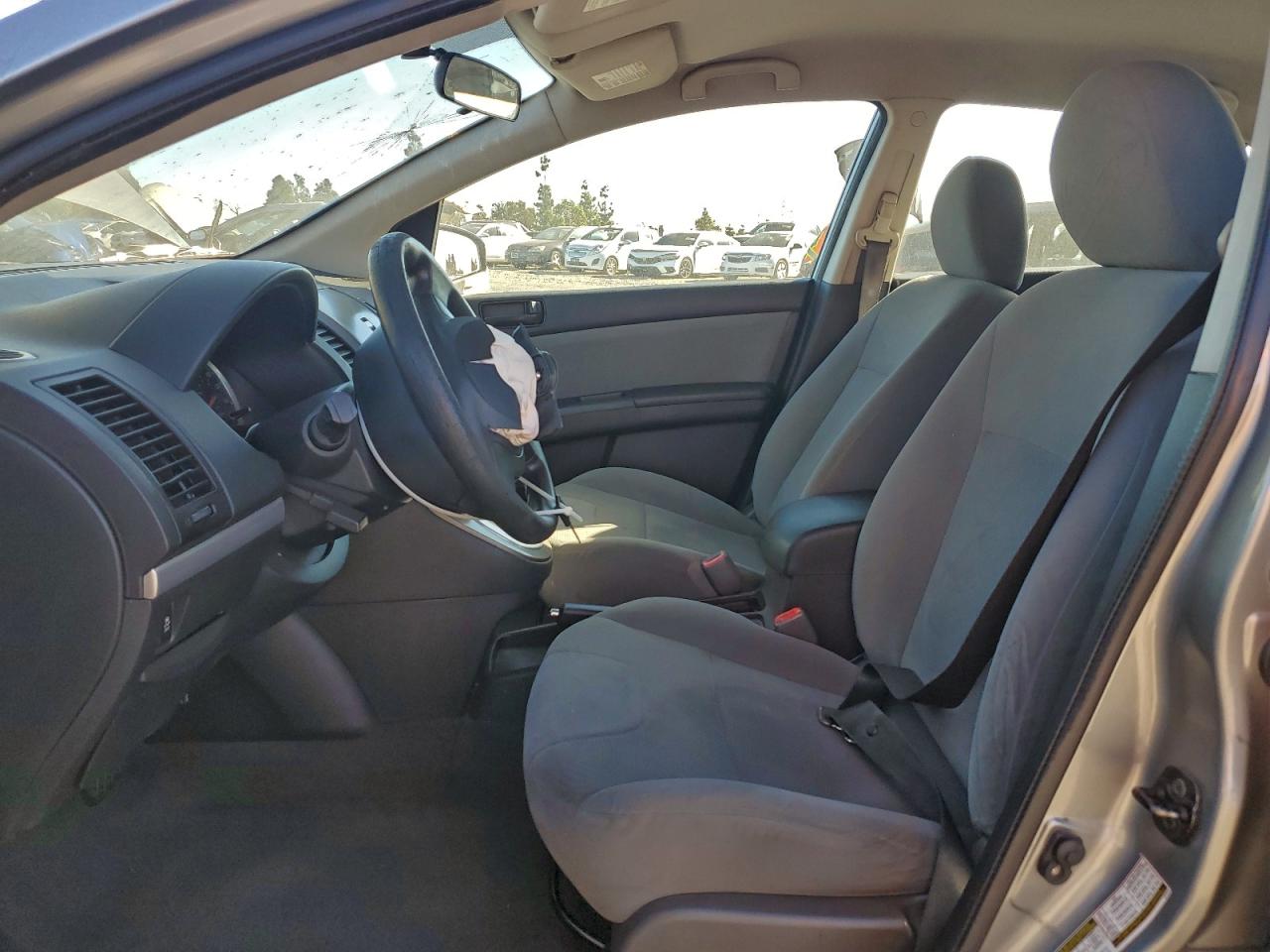 Nissan Sentra 2.0 Image 12