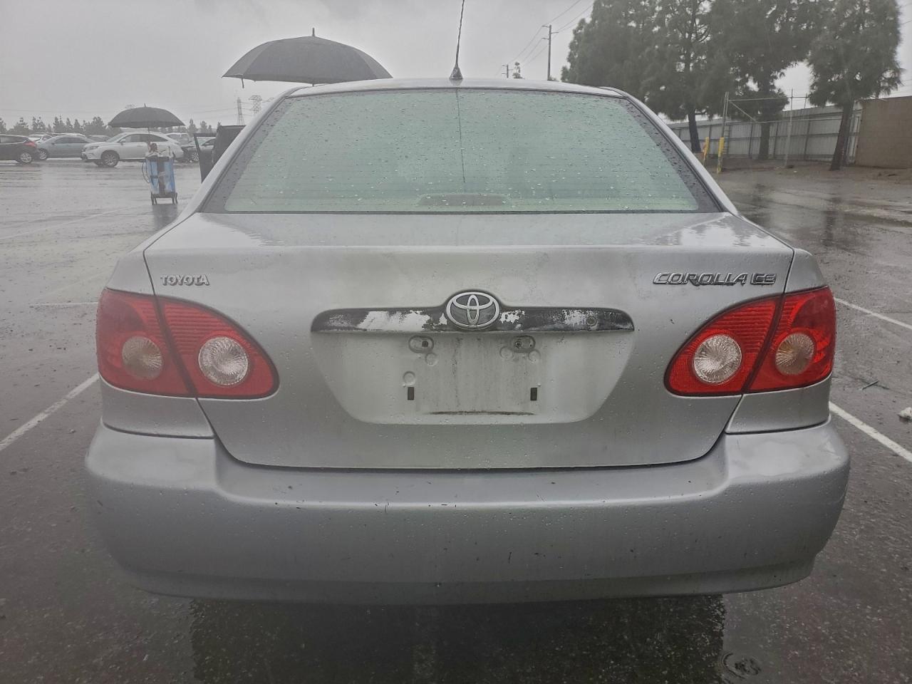 Toyota Corolla Ce Image 9