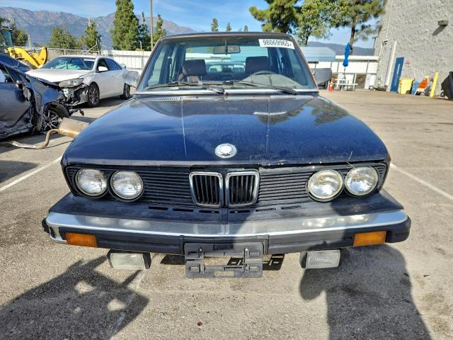 BMW 5 Series E Image 10