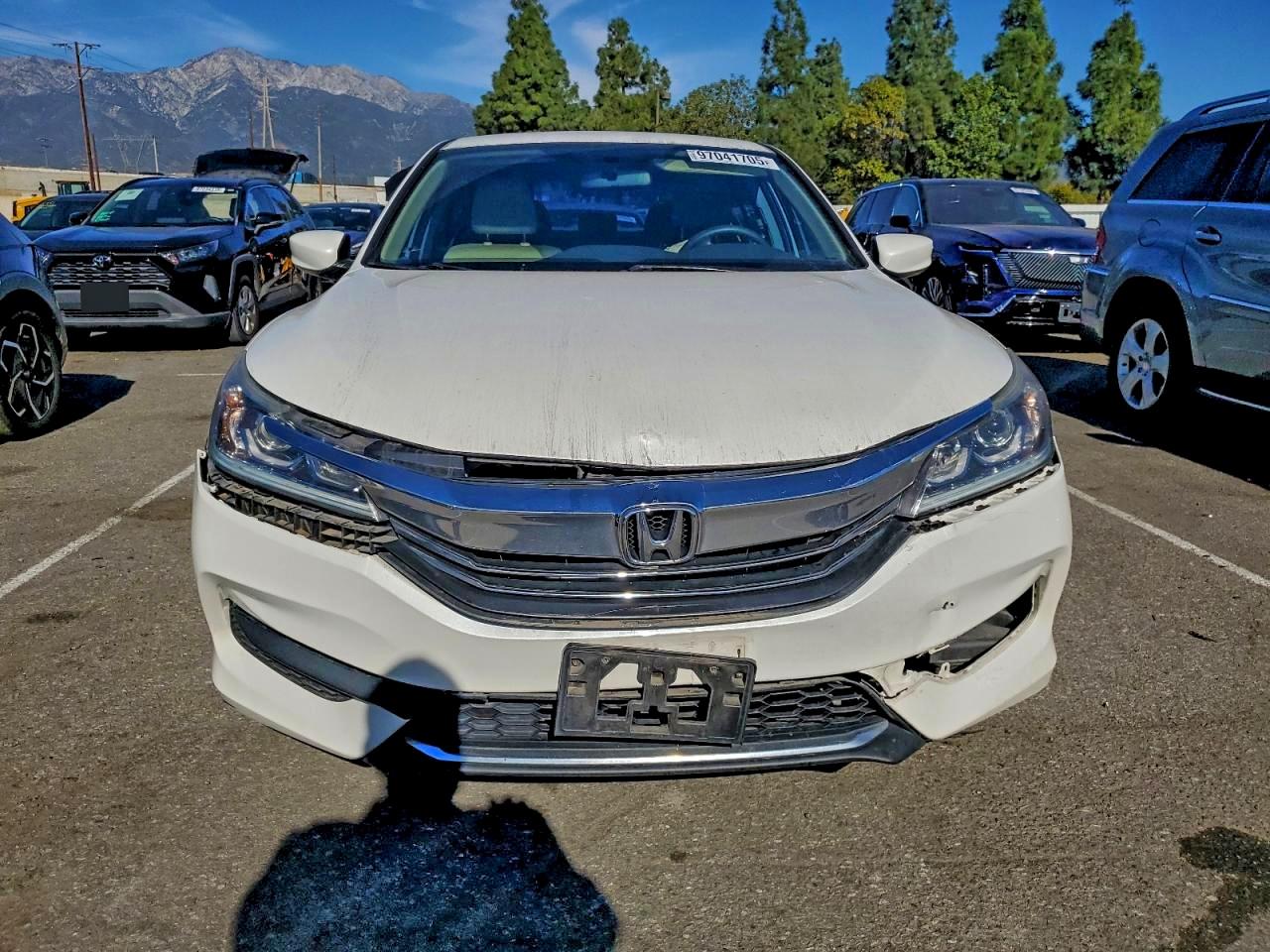 Honda Accord Lx Image 9