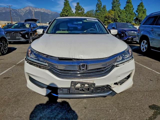 Honda Accord Lx Image 9