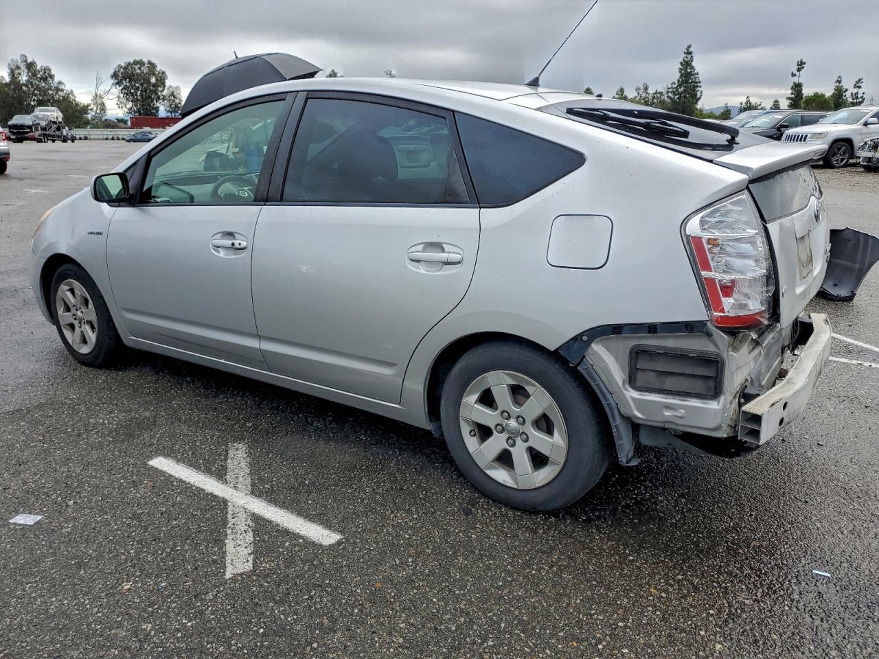 Toyota Prius Image 2