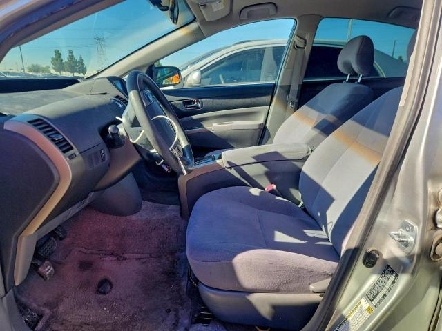 Toyota Prius Image 11