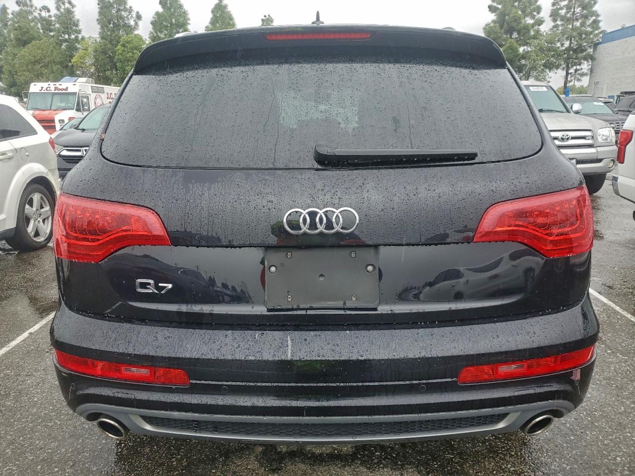 Audi Q7 Prestige Image 13