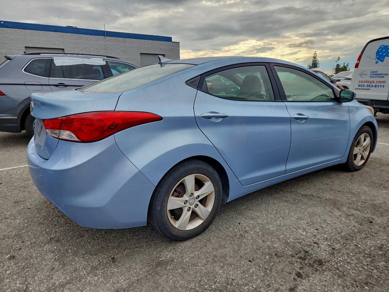 Hyundai ELANTRA Gls Image 3