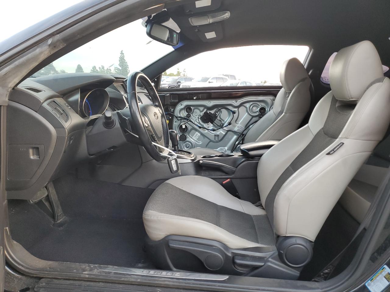 Hyundai Genesis 3.8l Image 5