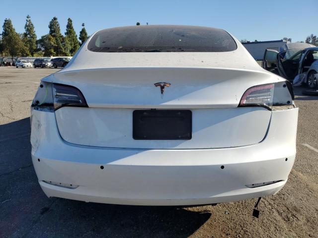 Tesla Model 3 Image 5