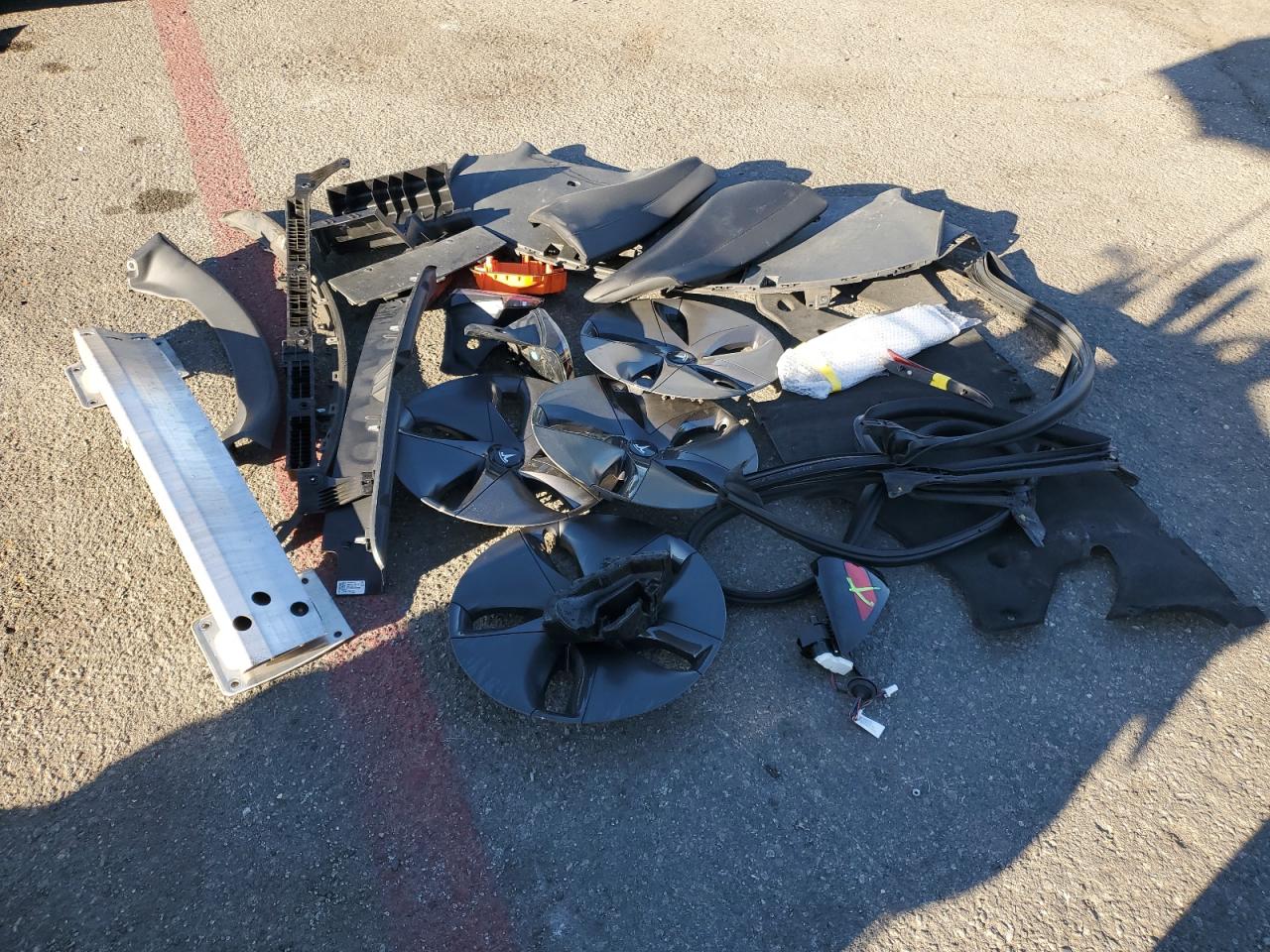 Tesla Model 3 Image 12