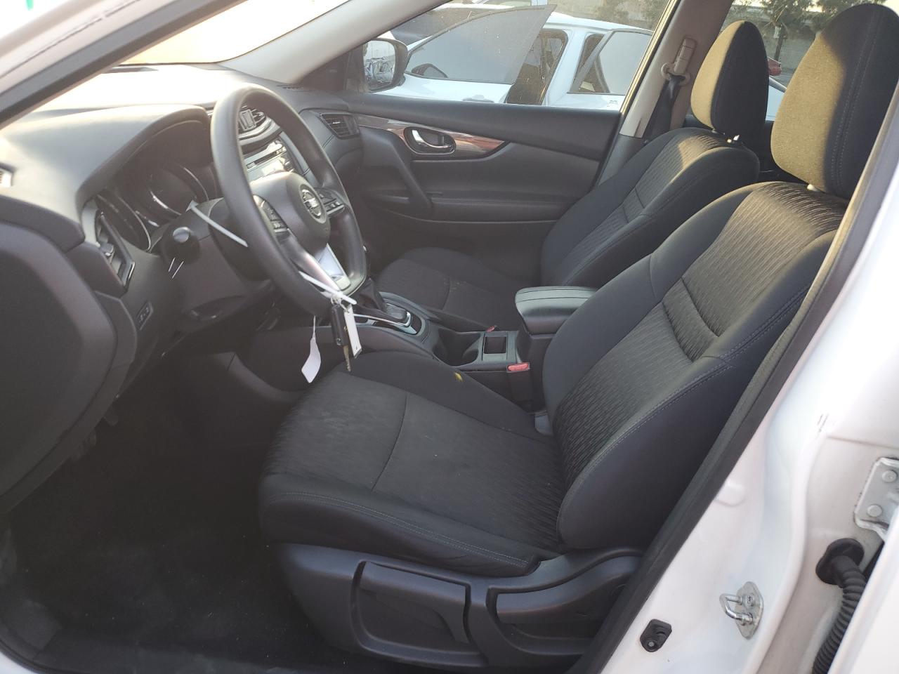 Nissan Rogue S Image 12