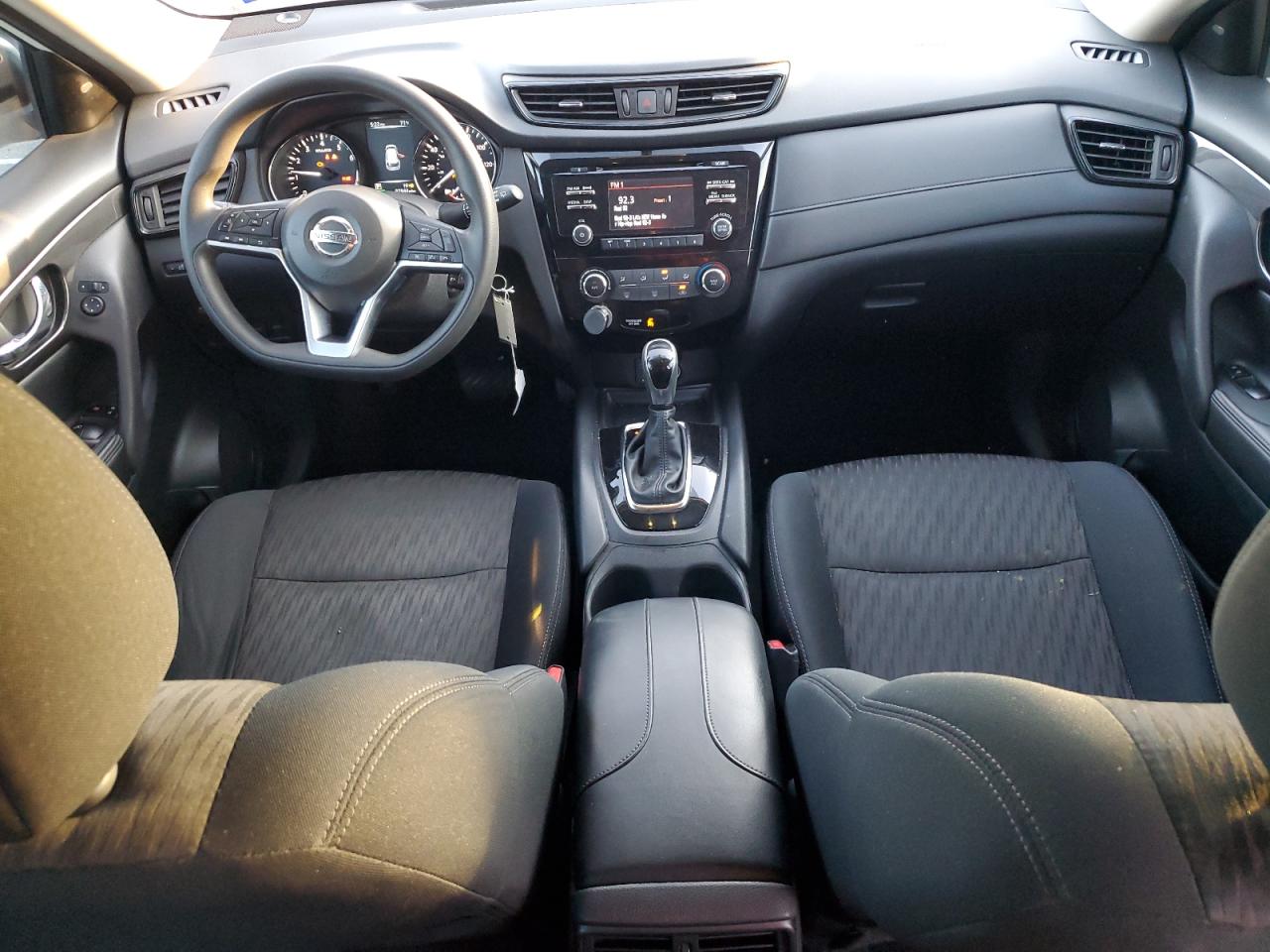 Nissan Rogue S Image 6