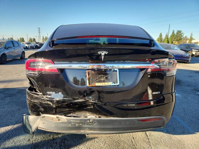 Tesla Model X Image 9