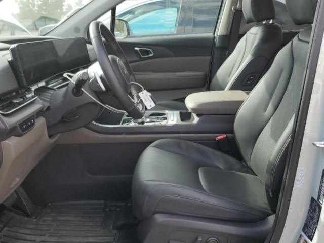 Kia Carnival Ex Image 3