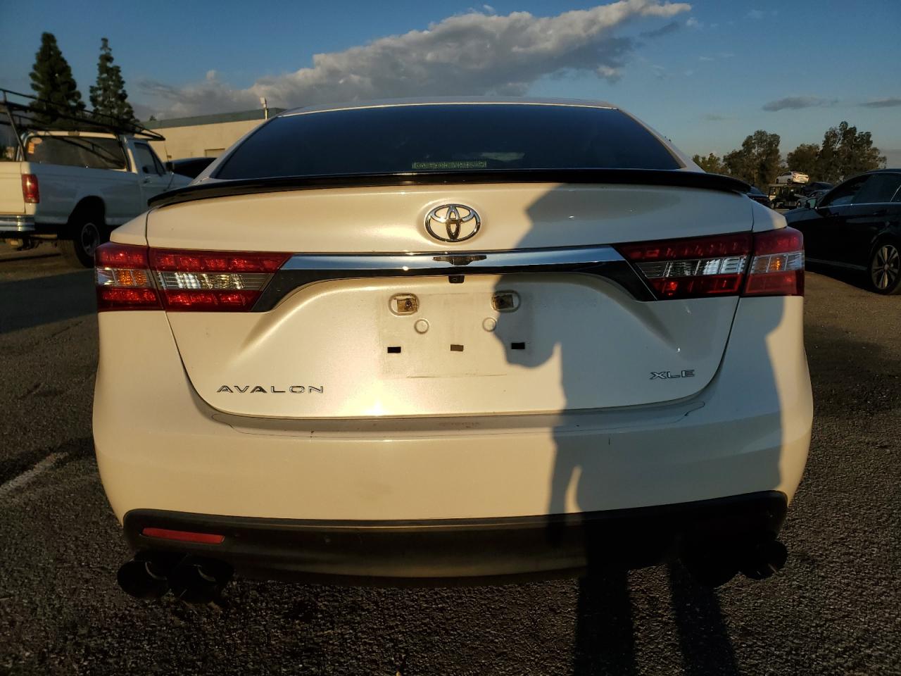 Toyota Avalon Base Image 7